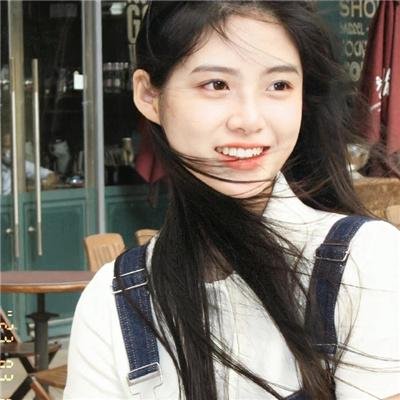 黑色郁金香